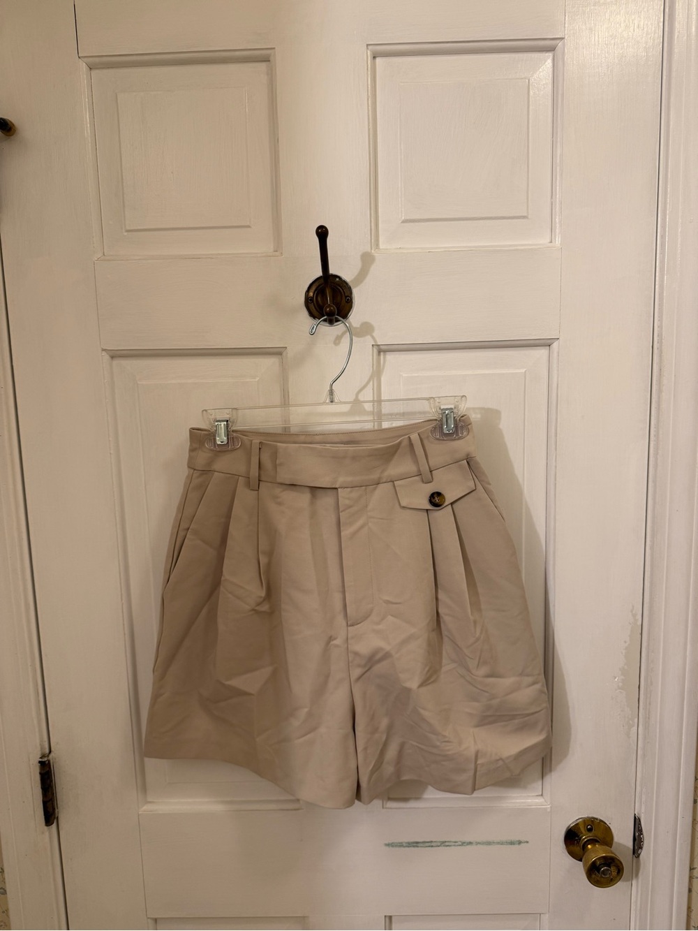Love Bonito High-Waist Pleated Women’s Shorts in Beige
